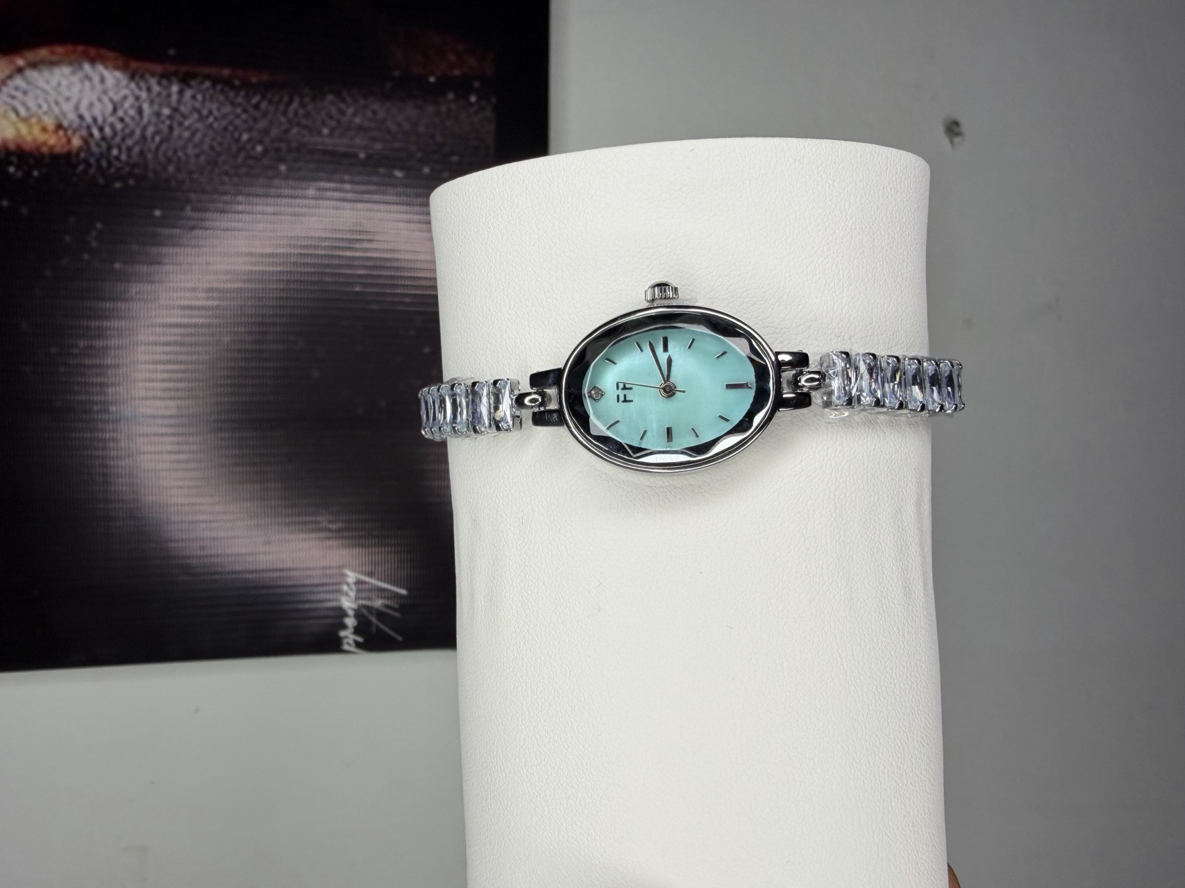 Élégance azure watch 💙(neatly boxed)